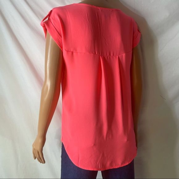 Women's Pink Blouse - Picture 2 of 8